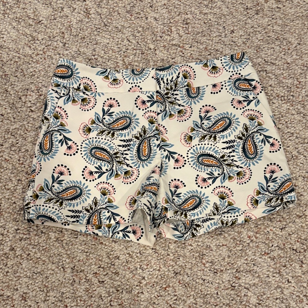 Loft size 6 shorts